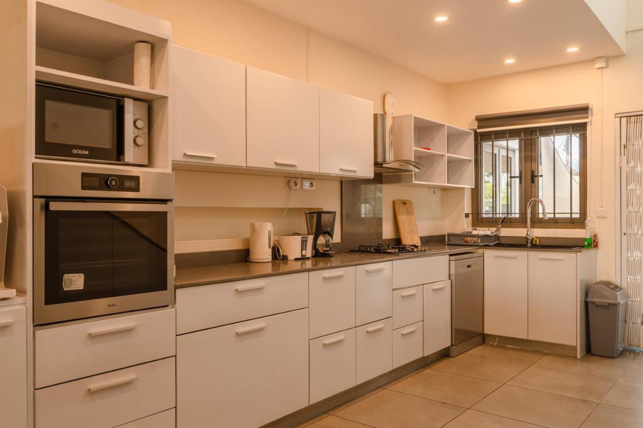 Stella Marris Beachfront Villa Pointe aux Sable Экстерьер фото