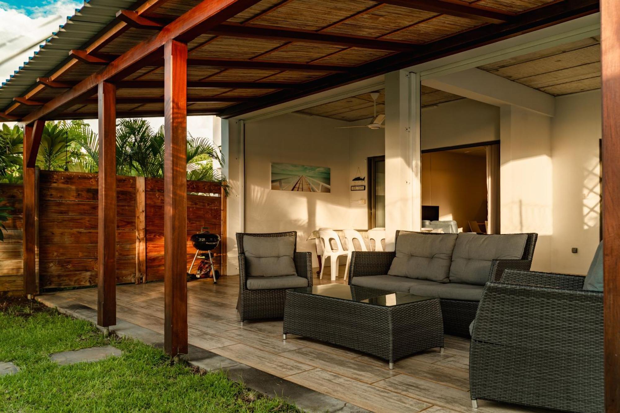 Stella Marris Beachfront Villa Pointe aux Sable Экстерьер фото